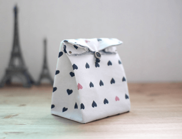 How To Make A Gift Bag in A Few Minutes