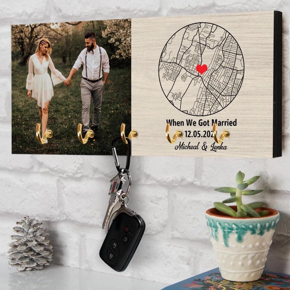 When It All Began - Custom Map - Personalized Key Holder - Wooden Hanger - Anniversary, Wedding Gift for Couples