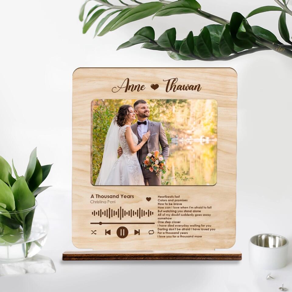 Favorite Song Lyrics And Photo Spotify Theme - Housewarming Gifts - Custom Wooden Plaque - Anniversary Gift For Couples