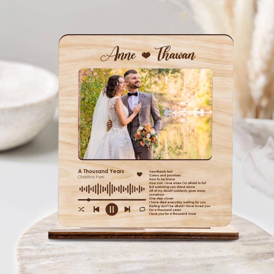 Favorite Song Lyrics And Photo Spotify Theme - Housewarming Gifts - Custom Wooden Plaque - Anniversary Gift For Couples