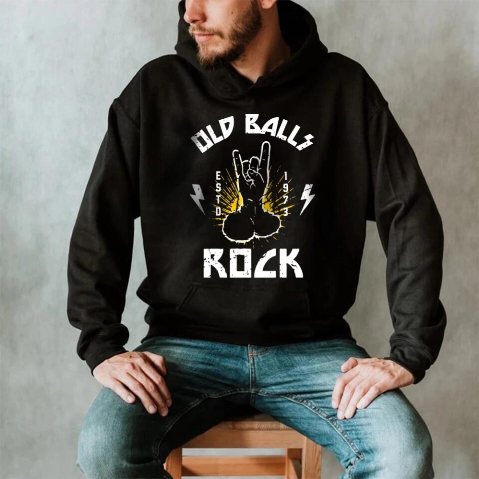 Old Ballls Rock ESTD 1943 - Personalized Crew Neck Sweatshirt - Best Gift For Old Men for Dad/Grandpa/Uncle - Best Birthday's Gift For Old Man - 301IHNVSTS0008