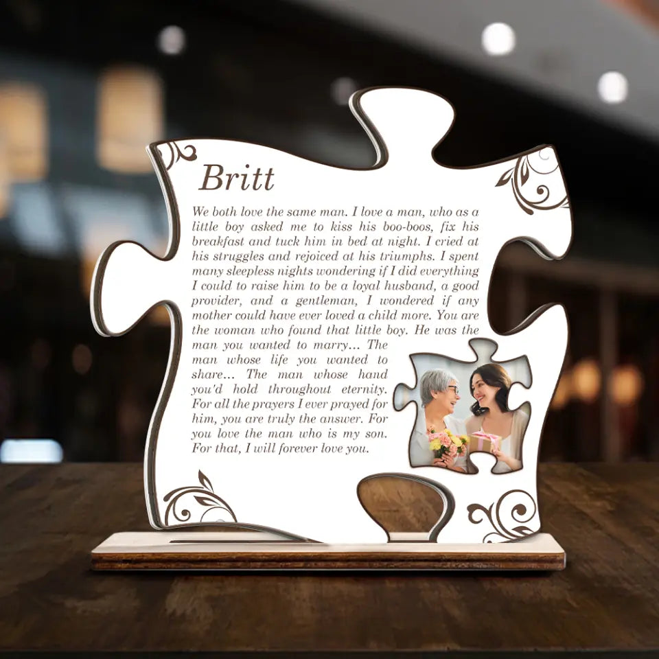 Message from Mother-in-Law to Daughter-in-Law - We Both Love the Same Man - Puzzle Shape Plaque - Custom Wooden Plaque - Wedding Decoration - Wedding Gift - Engagement Keepsake - 303ICNNPWP318