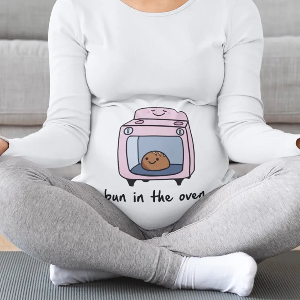 Bun In The Oven - Funny Crew Neck Sweatshirt - Tshirt For Pregnant Mom | 305IHPNPTS615