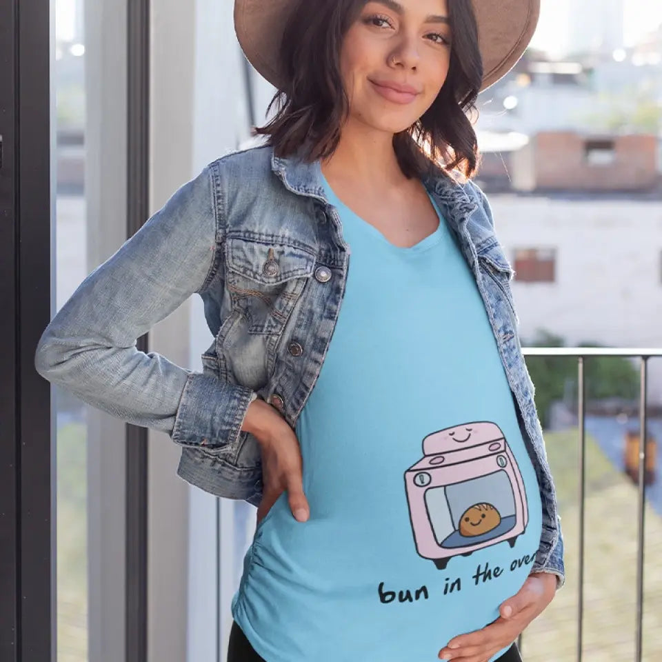 Bun In The Oven - Funny Crew Neck Sweatshirt - Tshirt For Pregnant Mom | 305IHPNPTS615