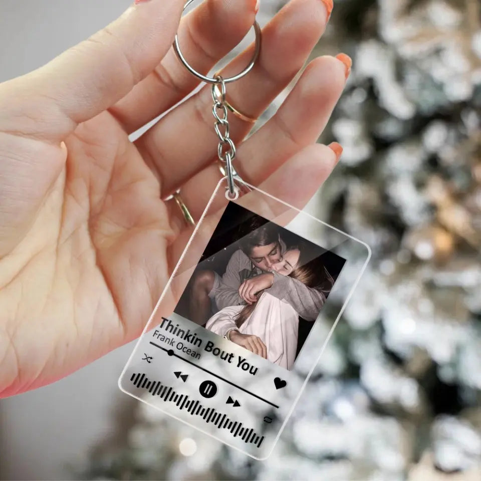 Personalized Valentine Gifts - Musical Memories in Hand - Personalized Favorite Song & Photo Keychain - Gift for Couples