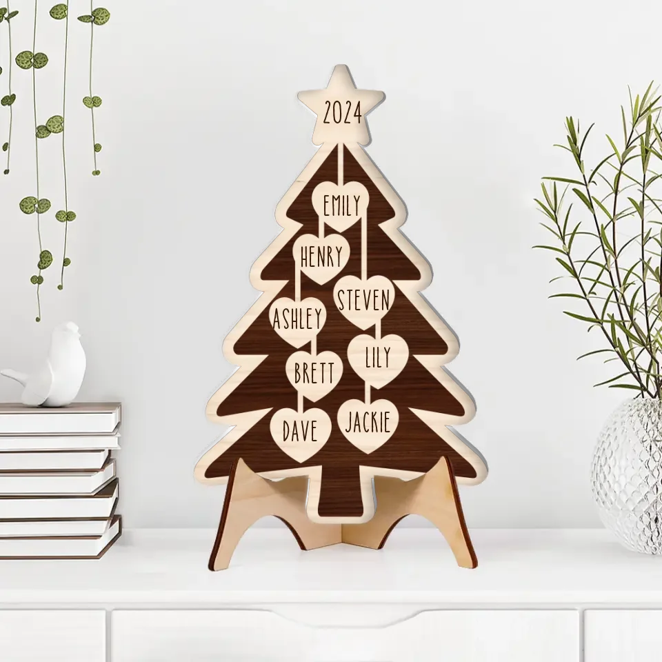 Christmas Tree With Family Member Names - Housewarming Gifts - Custom Wooden Art Piece - Christmas Gift