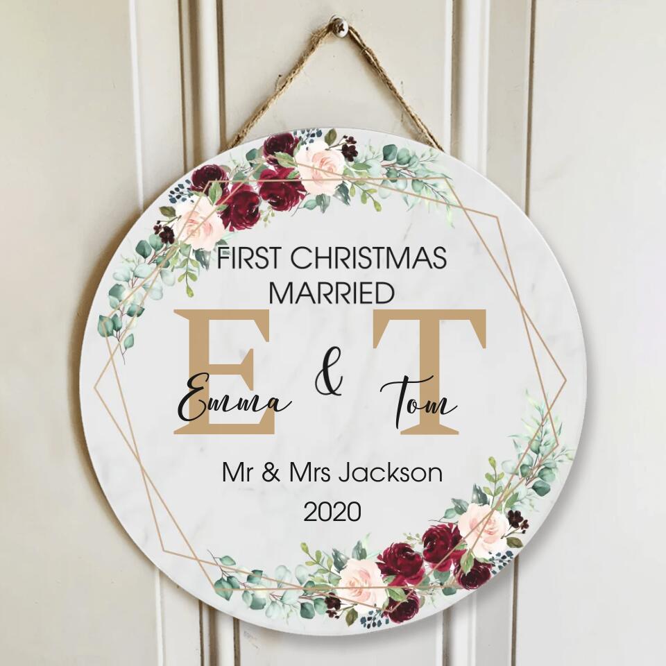 Couple Wooden Sign First Christmas Married - Custom Round Wooden Sign - Gift for Wedding Anniversary Christmas Decor