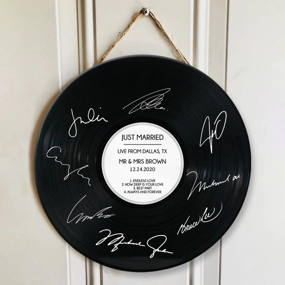 Couple Wooden Sign Custom Vinyl Record - Wedding Guest Book Alternatives - Wedding Welcome Sign - Personalized Wedding Decor Gift