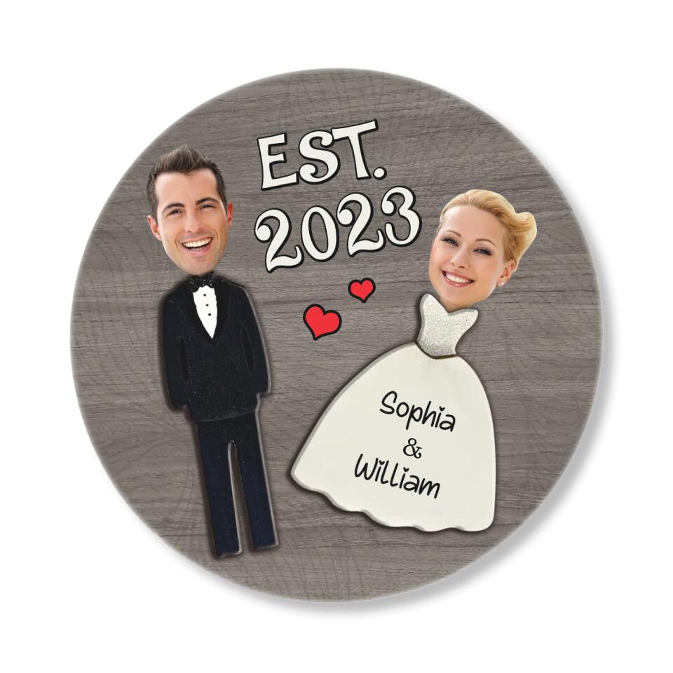 Couple Wooden Sign Groom And Bride Costume - Wedding Couple - Custom Face Upload Photo - Round Wooden Sign