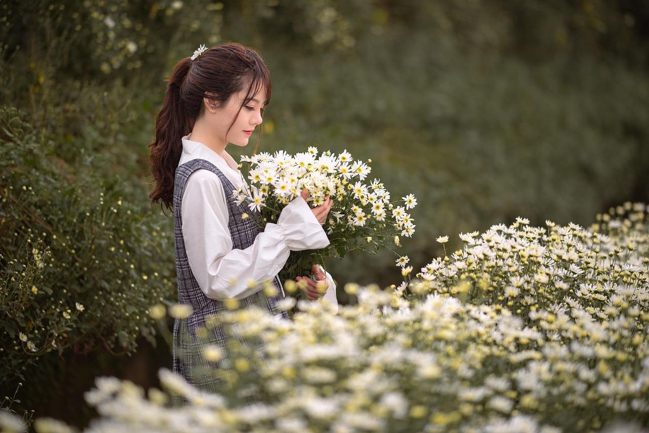 Flower Language in Relationships Explained