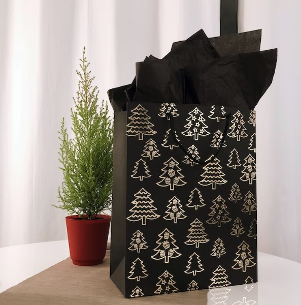 how-to-put-tissue-paper-in-a-gift-bag-easy-steps-with-pictures-loveable