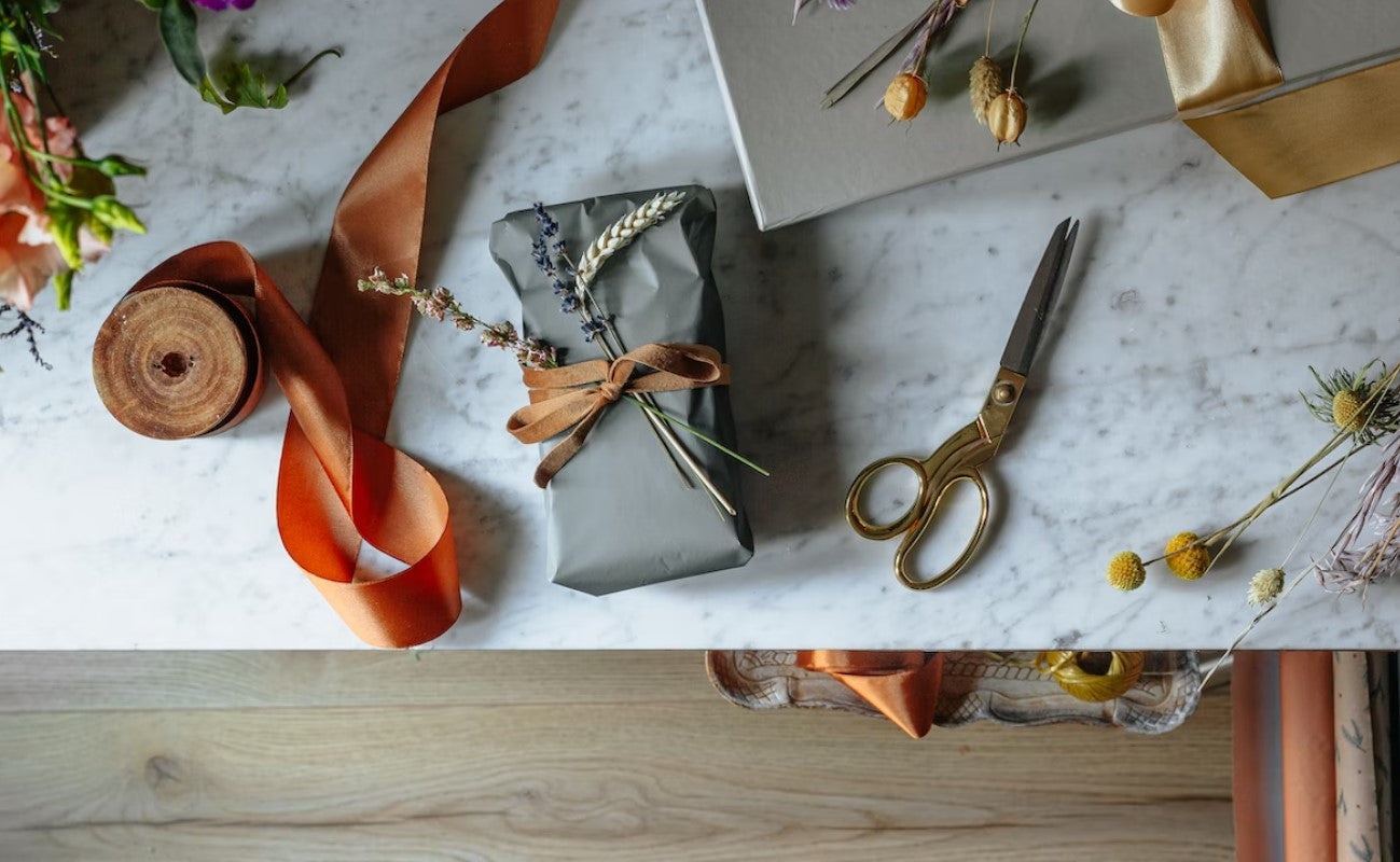 How To Wrap A Gift: 6 Steps To Wrap Your Present Perfectly