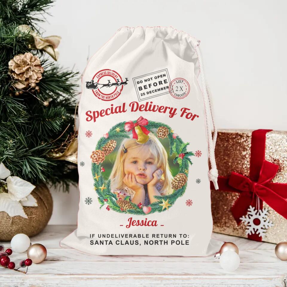 Personalized Christmas Santa Sack With Photo and Wreath, Christmas Gift Bag - Best Gift for Family On Christmas - 211IHPLNCS537