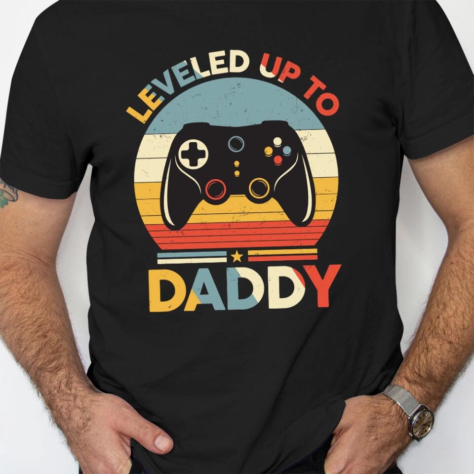 Leveled Up to Daddy - Player 2 Has Entered to the Game - Vintage Gaming Theme Shirts for Baby and Dad
