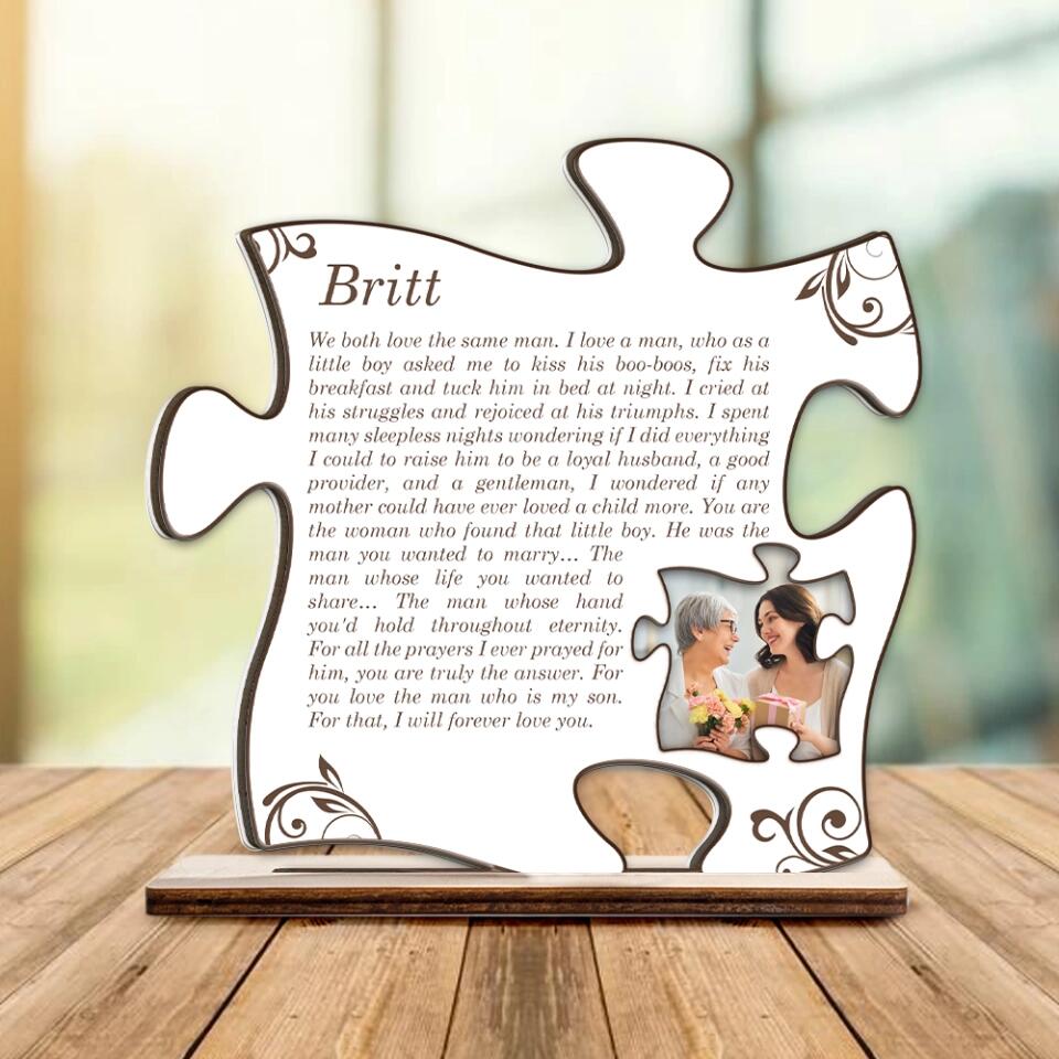 Message from Mother-in-Law to Daughter-in-Law - We Both Love the Same Man - Puzzle Shape Plaque - Custom Wooden Plaque - Wedding Decoration - Wedding Gift - Engagement Keepsake - 303ICNNPWP318