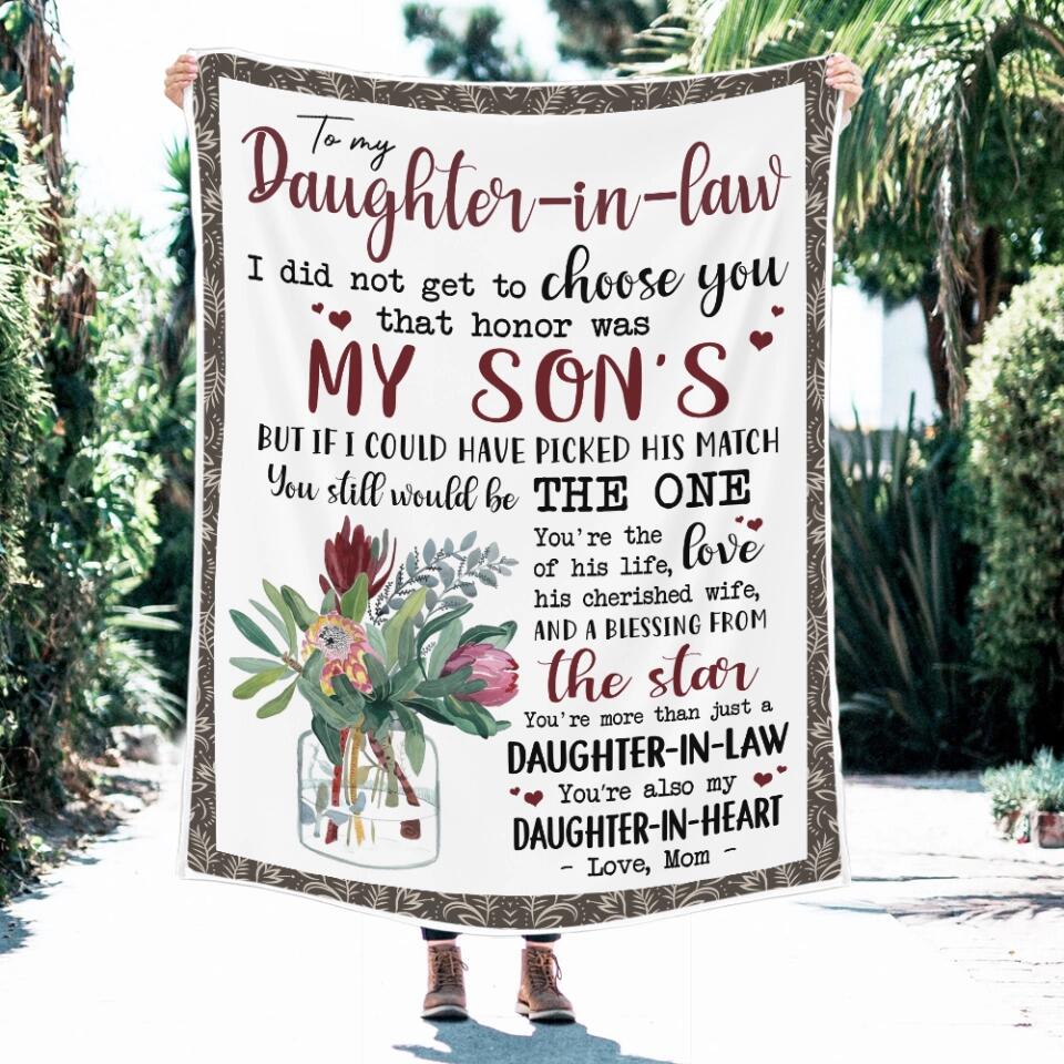 To My Daughter-In-Law - Personalized Name Blanket - Gift for Daughter in Law on Wedding Day, Birthday - Bedding Decor