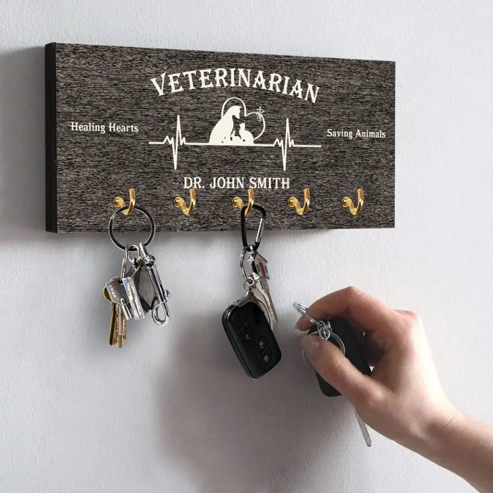 Veterinarian Healing Hearts Saving Animals - Wooden Key Holder