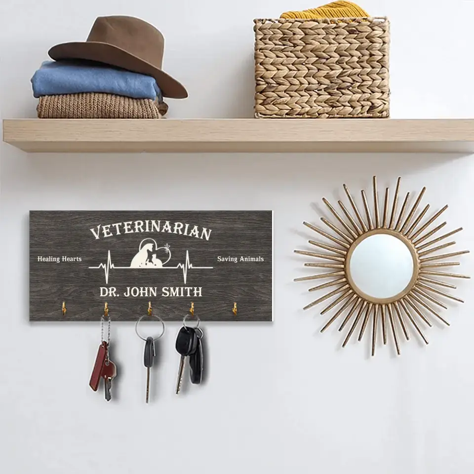 Veterinarian Healing Hearts Saving Animals - Wooden Key Holder