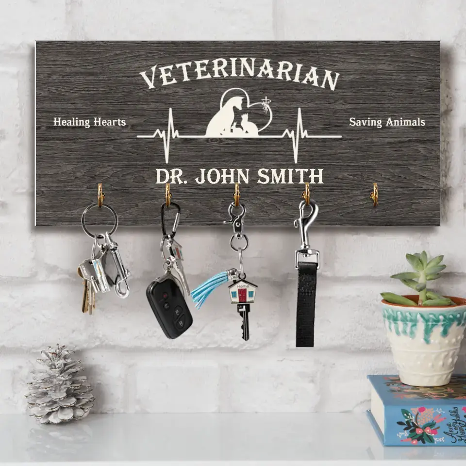Veterinarian Healing Hearts Saving Animals - Wooden Key Holder