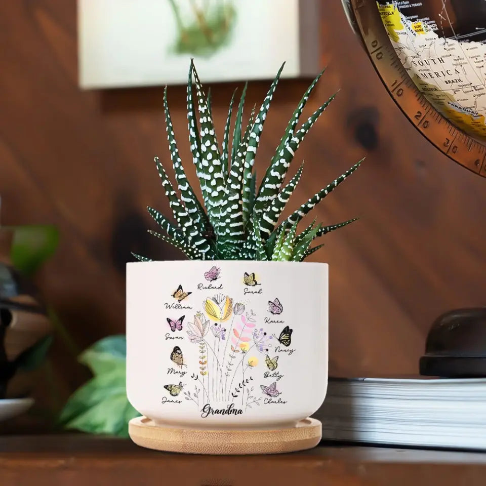 Garden Of FLower With Children's  Names - Personalized Ceramic Plant Pot - Gift For Grandma