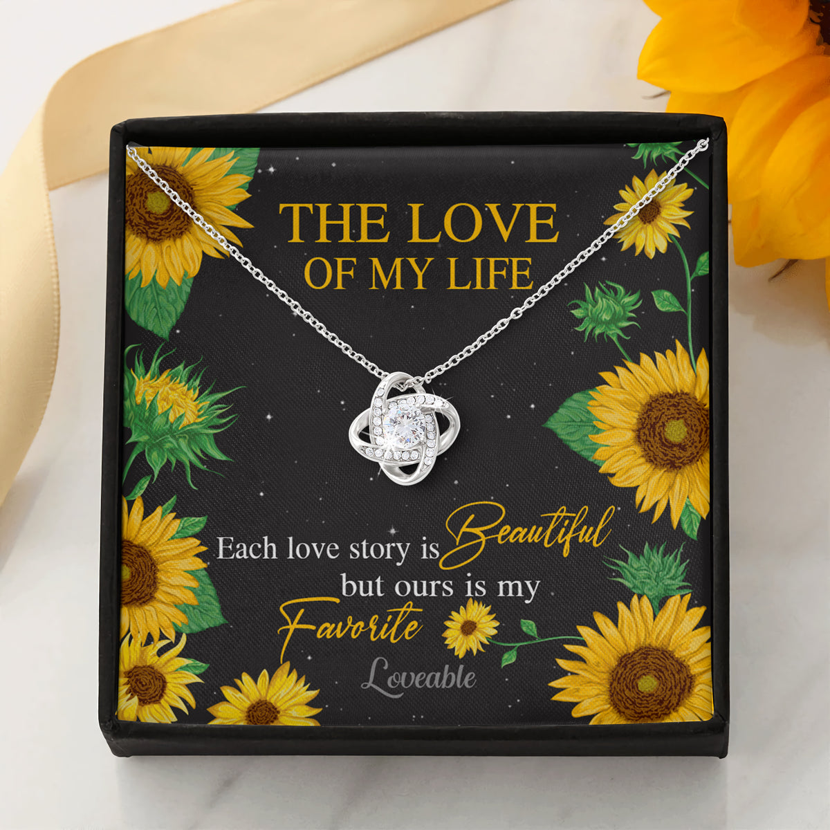 gold necklace for wife