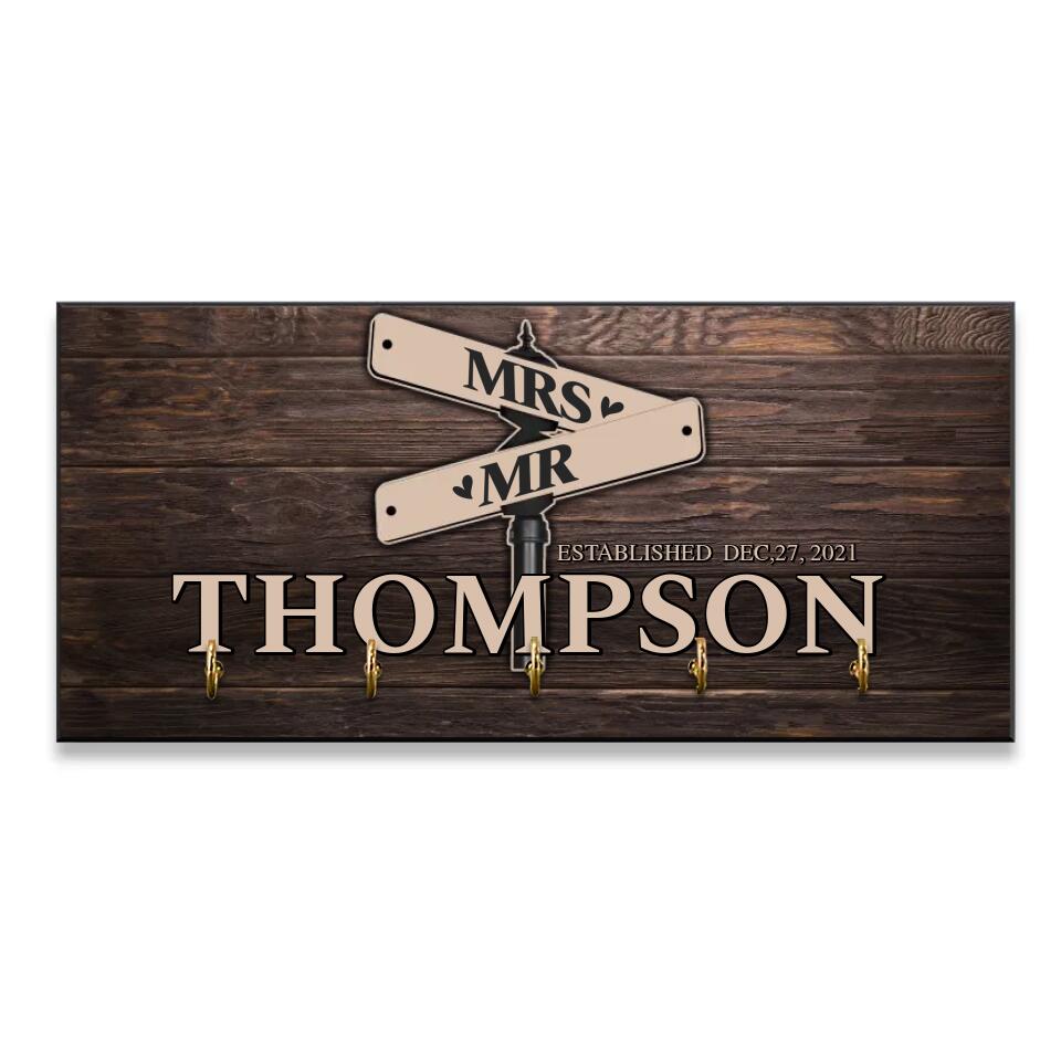 Mr &amp; Mrs - Personalized Wooden Key Holder Hanger - Best Gifts For Couple Family Grandparents Parents On Christmas - 210IHNNPKH790