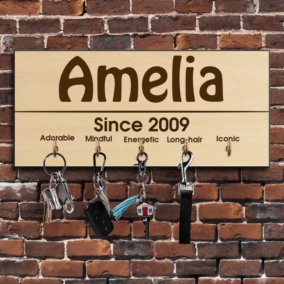 Amelia Since 2009 - Personalized Name Key Holder - Custom Personality Wooden Key Holder - 13th Birthday Gift for Girl - Best Birthday Gift for Girls - 211ICNNPKH133