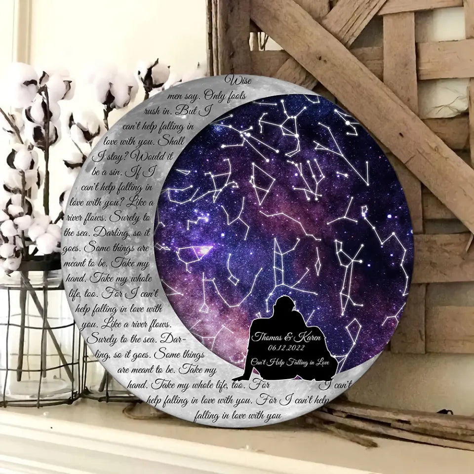 Couple Wooden Sign Couple in Night Sky, Star Map - Personalized Round Wooden Sign