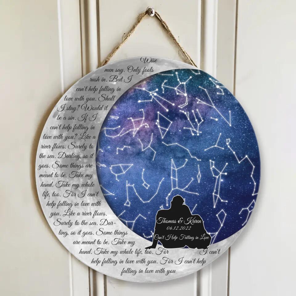 Couple Wooden Sign Couple in Night Sky, Star Map - Personalized Round Wooden Sign