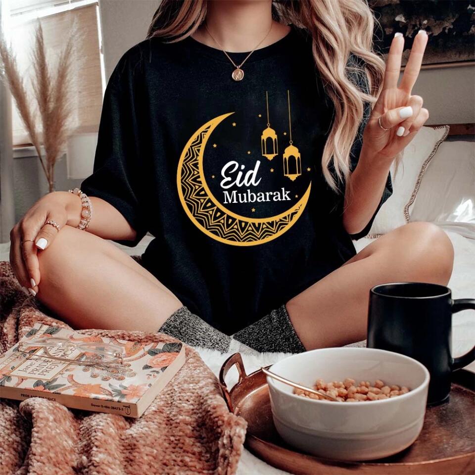 EID Mubarak Ramadan Kareem Moon Mosque T-Shirt Muslim Festival